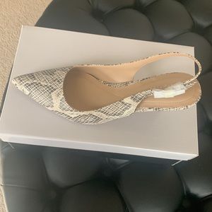 New in box. Alfani Babbsy taupe snake slingback kitten heels size 7